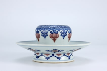 QING DYNASTY UNDERGLAZE RED LAMP HOLDER