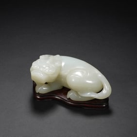 White Jade Mythical Beast Ornament