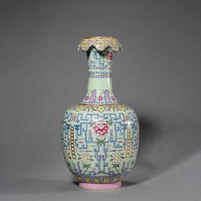 Green Ground Famille Rose Flower Vase