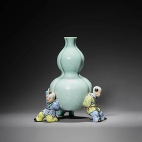 Celadon Glaze Double-Gourd-Shape Vase