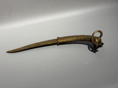 TANG DYNASTY GILDED PERSIAN KNIFE