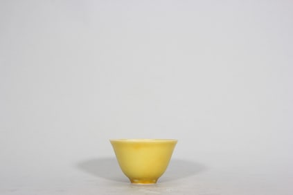 MING DYNASTY YELLOW GLAZE CUP