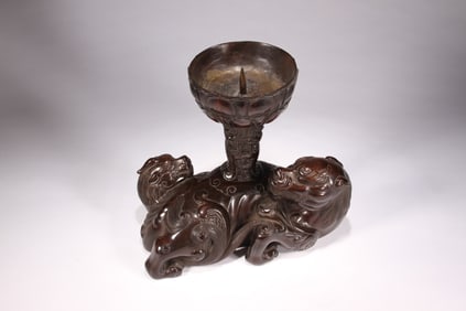 PURPLE LANTERN FROM THE QING DYNASTY