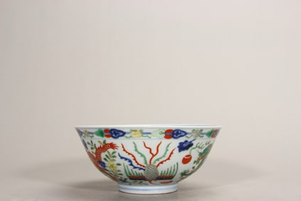 QING DYNASTY DOUCAI DRAGON AND PHOENIX BOWL