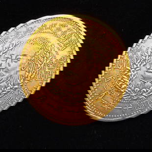 PURE GOLD COIN OF THE REPUBLIC OF CHINA: Name PURE GOLD COIN OF THE REPUBLIC OF CHINA Dimensions D:3.9CM WT:37G Condition Additional photographs and Condition reports are provided by request as a courtesy to our clients, as su