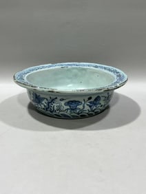 MING DYNASTY BLUE AND WHITE WASHBASIN