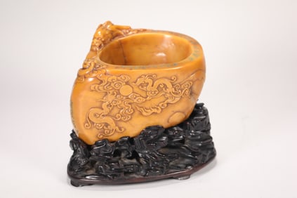 TIANHUANG STONE WASHBASIN FROM THE QING DYNASTY