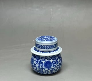 QING DYNASTY BLUE AND WHITE COVERED JAR