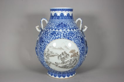 QING DYNASTY BLUE AND WHITE OPENWORK INK-PAINTED LANDSCAPE VASE