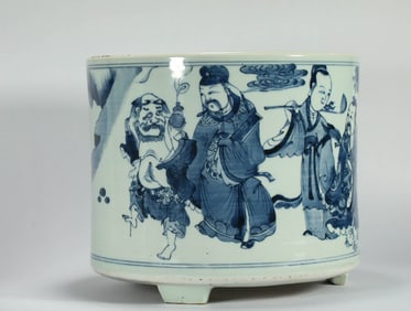 QING DYNASTY BLUE AND WHITE EIGHT IMMORTALS FIGURE BRUSH HOLDER