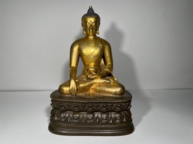 MONGOLIAN GILDED BUDDHA FROM THE QING DYNASTY