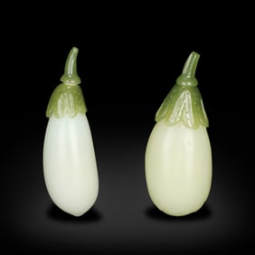 Qing Dynasty A set of Hetian white jade snuff bottles carved with eggplant and magnolia flower