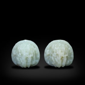 Qing Dynasty Pair of Hetian jade walnuts