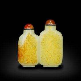 Qing Dynasty Hetian white jade seed material double-linked snuff bottle