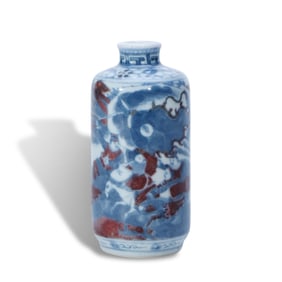 Qing Dynasty Blue-and-white with underglaze red snuff bottle depicting Romance of the Three Kingdoms