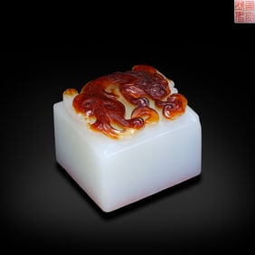 Qing Dynasty Hetian white jade seal blank carved with chi-dragon knob