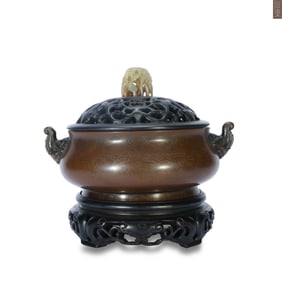 Ming Dynasty Bronze censer with silver-inlaid kui-dragon motifs and double elephant handles, signed
