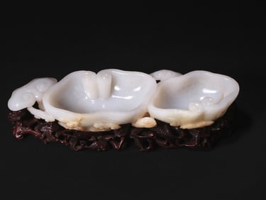 WASHED WHITE JADE IN THE QING DYNASTY