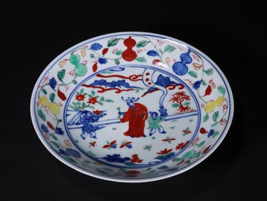 A FIVE-COLOR FIGURE PLATE FROM THE MING DYNASTY
