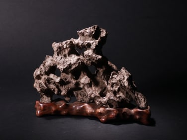 LINGBI STONES OF THE QING DYNASTY