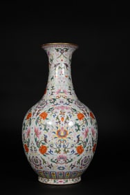 A PASTEL FLOWER-PATTERNED VASE FROM THE JIAQING PERIOD OF THE QING DYNASTY