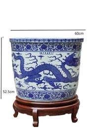MING DYNASTY BLUE AND WHITE DRAGON PATTERN JAR