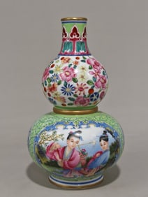 QING DYNASTY ENAMEL GOURD BOTTLE