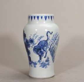 MING DYNASTY BLUE AND WHITE DRAGON AND TIGER PLAYING WITH LOTUS SEED JAR
