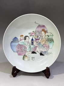 QING DYNASTY FAMILLE ROSE WESTERN FIGURE PLATE