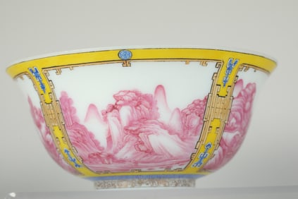 PAINTED ENAMEL BOWL FROM THE QING DYNASTY
