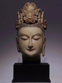 NORTHERN DYNASTY BUDDHA HEAD