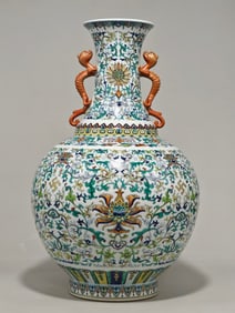 DOUCAI VASE FROM THE QING DYNASTY