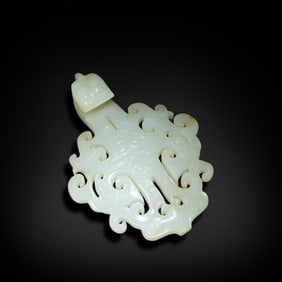 Ming Dynasty Jade belt hook with beast mask patterns