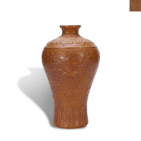 Qianlong period Qing Dynasty Plum vase with gourd and Sanduo