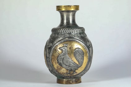 TANG DYNASTY SILVER GILDED PERSIAN VASE
