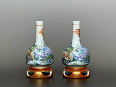 QING DYNASTY ENAMEL PAINTED BELL-SHAPED VASE