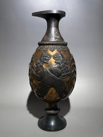 TANG DYNASTY SILVER GILDED PERSIAN POT