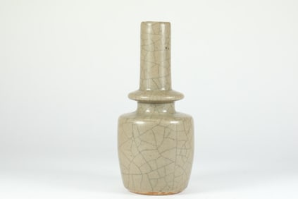 SONG DYNASTY GE KILN BOTTLE