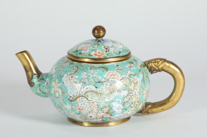 QING DYNASTY COPPER-BODIED PAINTED ENAMEL TEAPOT
