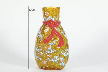 QING DYNASTY PAINTED GLASS PACKAGE BOTTLE