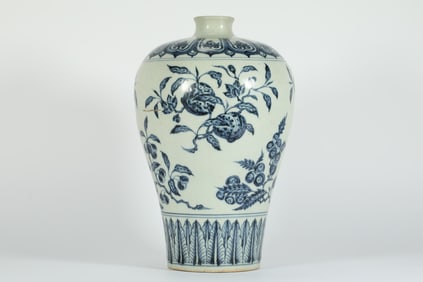 MING DYNASTY BLUE AND WHITE PLUM VASE