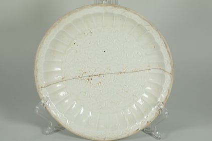 SONG DYNASTY DING KILN CARVED FLOWER PLATE