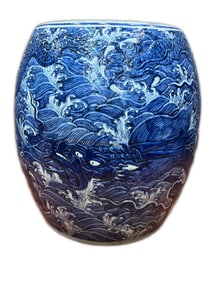 MING DYNASTY BLUE AND WHITE DRAGON PATTERN CARVED PORCELAIN STOOL