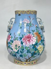 QING DYNASTY FAMILLE ROSE FLORAL DEER HEAD VASE