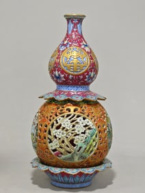 QING DYNASTY ENAMEL REVOLVING GOURD VASE
