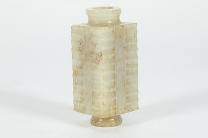 MING DYNASTY JADE PALM-SHAPED BOTTLE