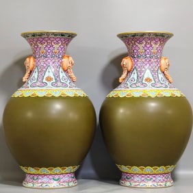 QING DYNASTY TEA DUST GLAZED ENAMEL ELEPHANT EAR VASE