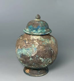 TANG DYNASTY PURE SILVER COVERED JAR