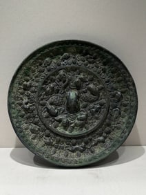 TANG DYNASTY SEA BEAST AND GRAPE MIRROR