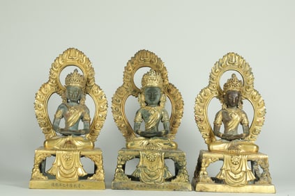 GILDED LONGEVITY BUDDHA FROM THE QING DYNASTY
